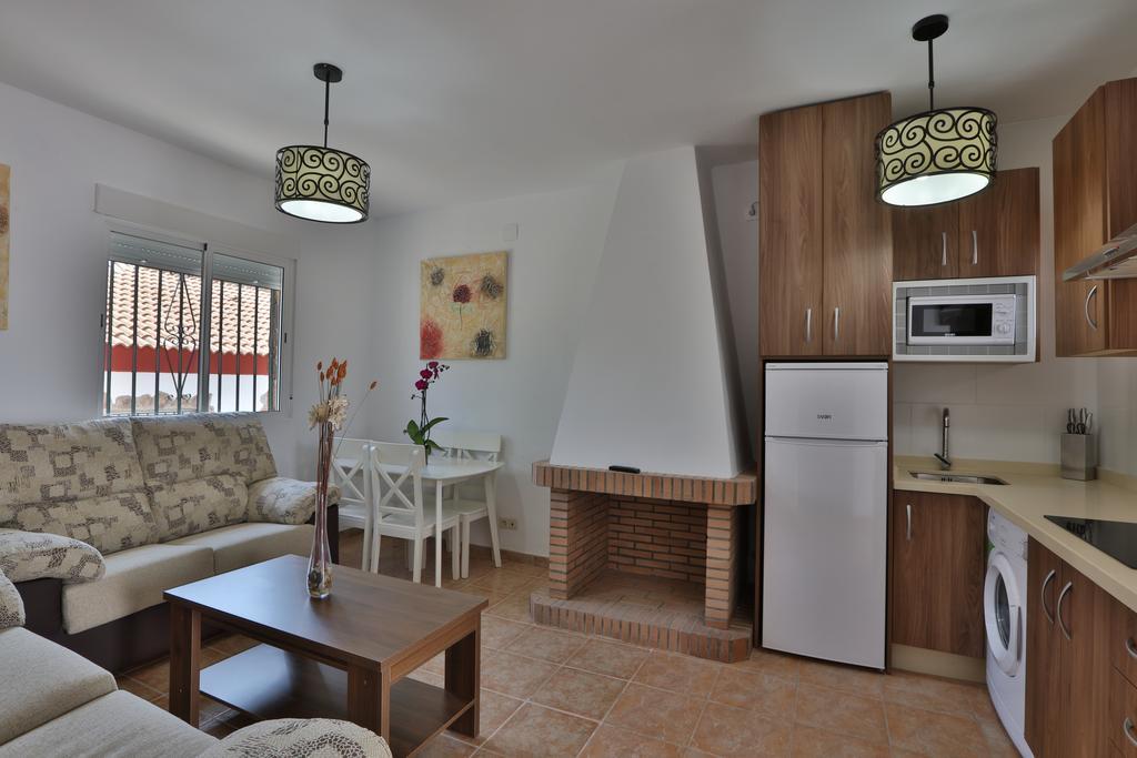 Apartamentos El Madronal Coto Rios Bagian luar foto