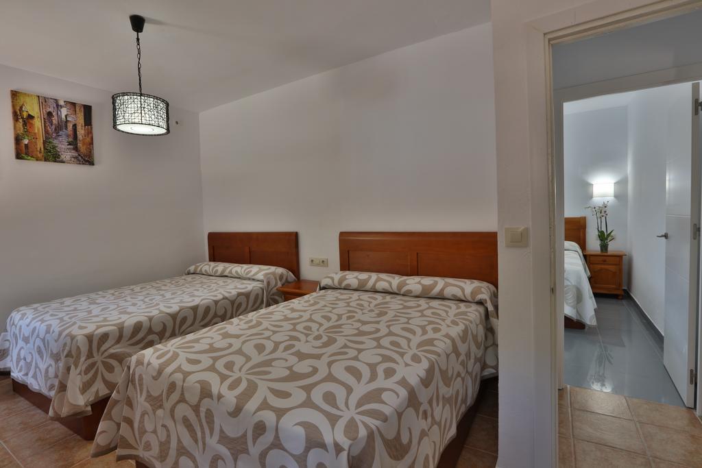 Apartamentos El Madronal Coto Rios Bagian luar foto