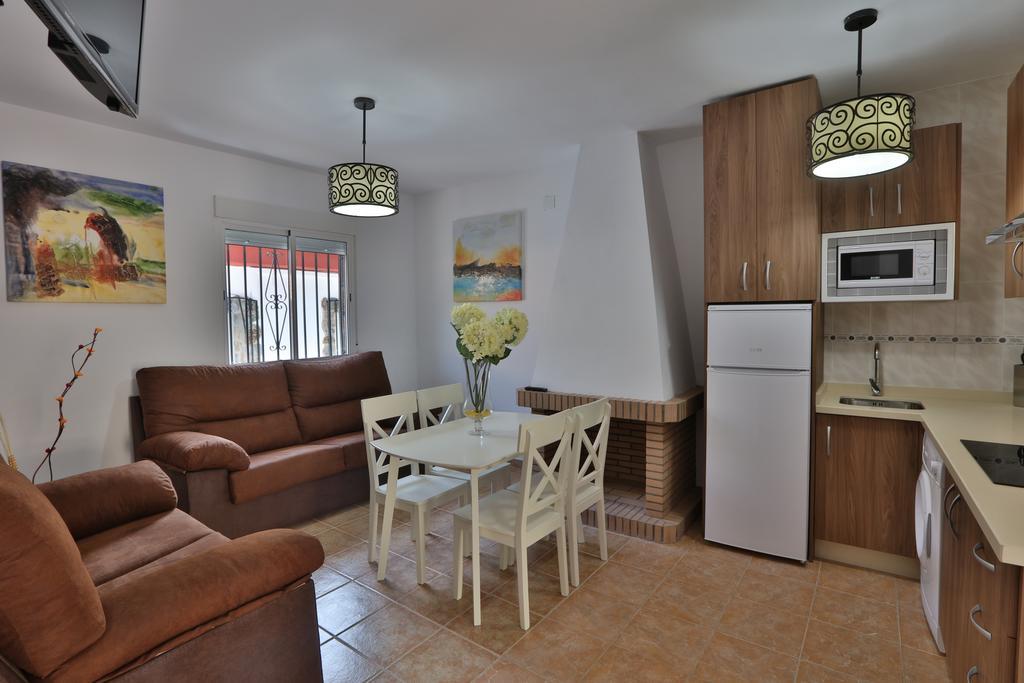 Apartamentos El Madronal Coto Rios Bagian luar foto